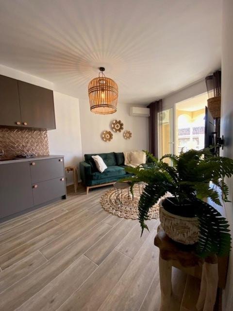 Appartement Apolo Vii Bali Style *